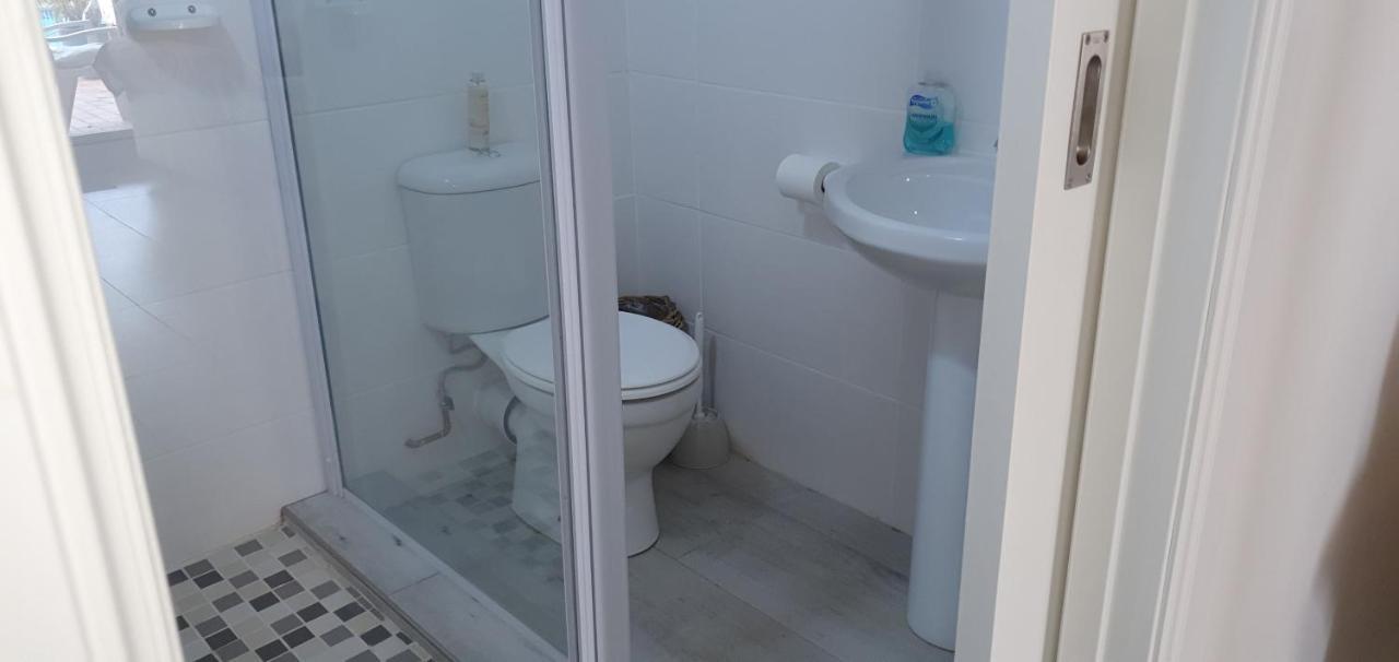Summer Sand Holiday Cottages Scottburgh Bagian luar foto
