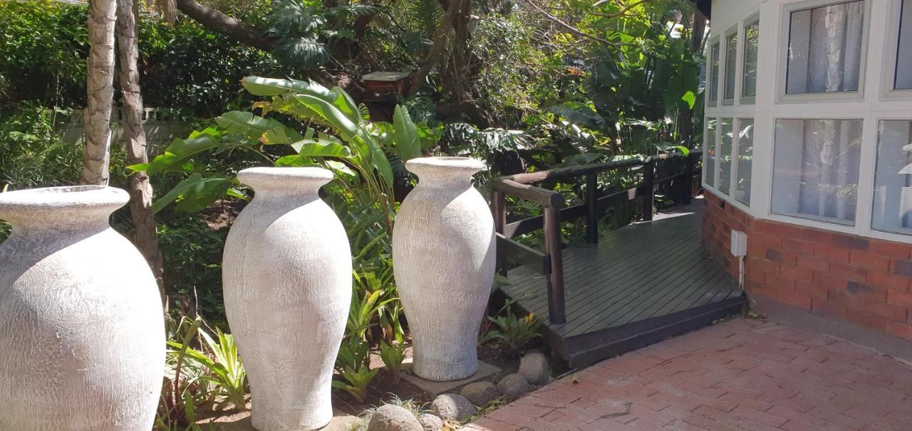 Summer Sand Holiday Cottages Scottburgh Bagian luar foto