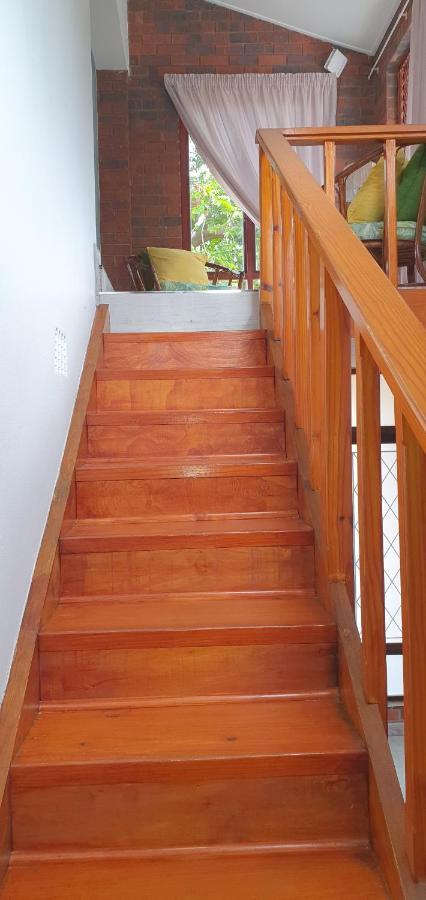 Summer Sand Holiday Cottages Scottburgh Bagian luar foto