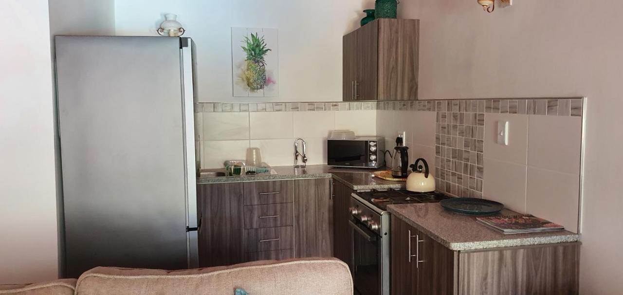 Summer Sand Holiday Cottages Scottburgh Bagian luar foto