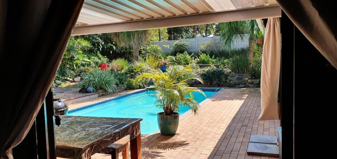 Summer Sand Holiday Cottages Scottburgh Bagian luar foto